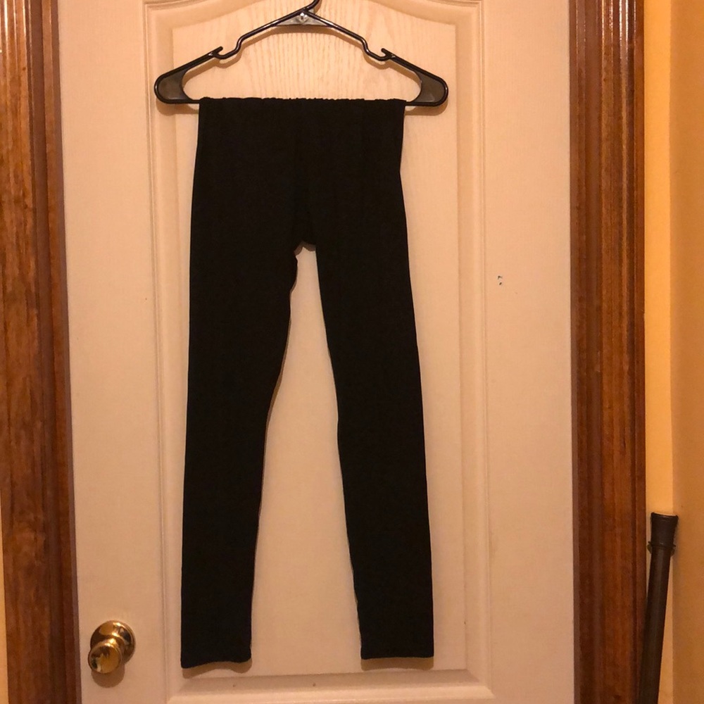 Black leggings